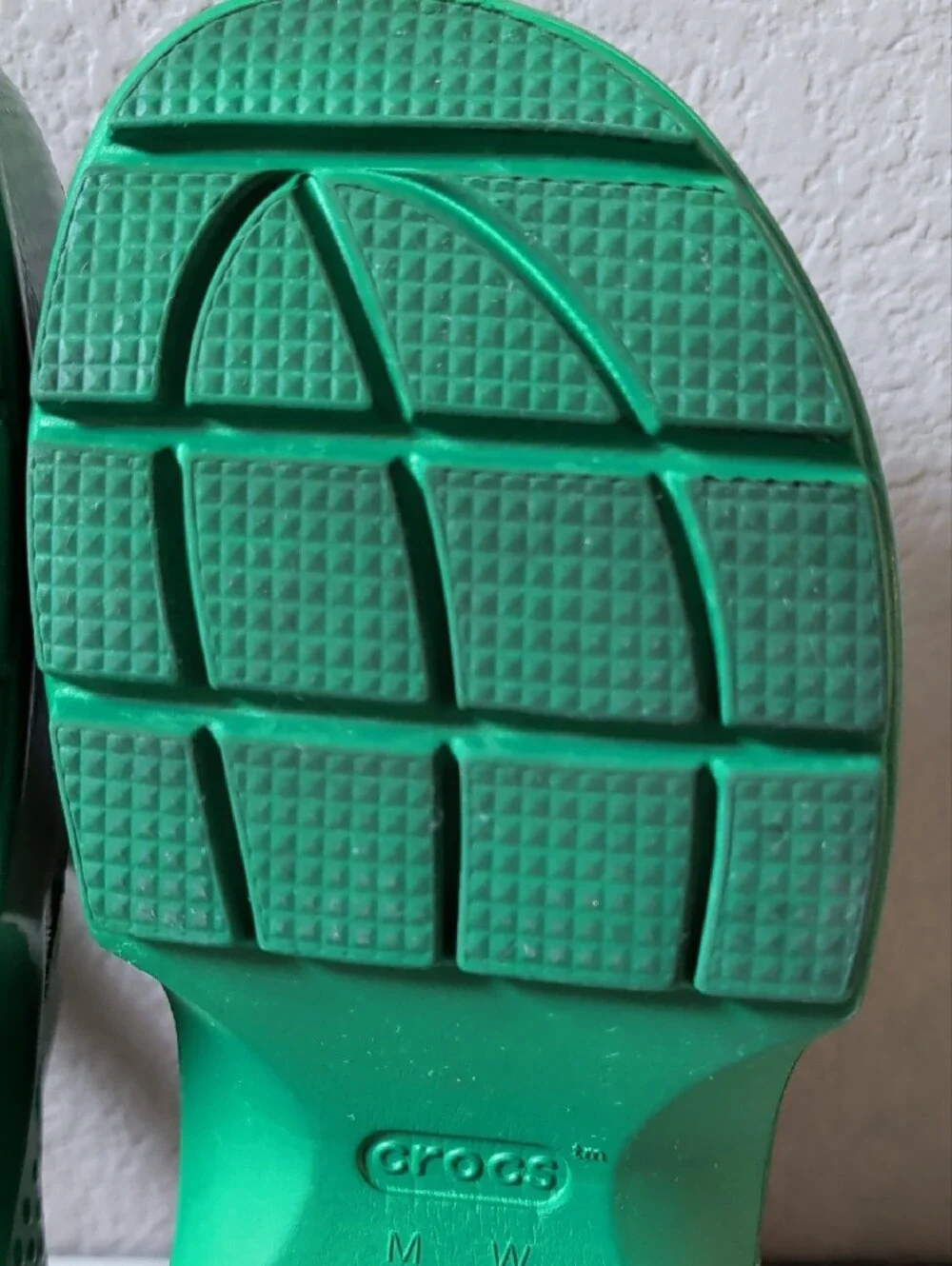CROCS Stomp platform Fisherman  Green Platform Slingback Sandals